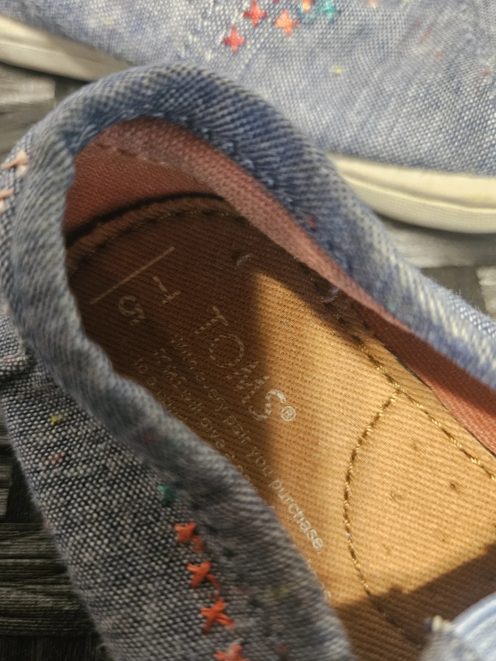 Toms casual slip
